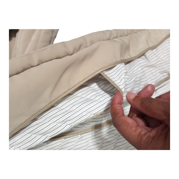 Calvin Klein Women’s Quilted Hooded Beige Zip Button Hook Closure Jacket Small - Picture 9 of 12